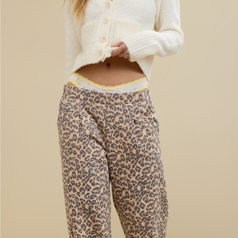 NWT Aerie New Heights Trouser Sandalwood leopard M
